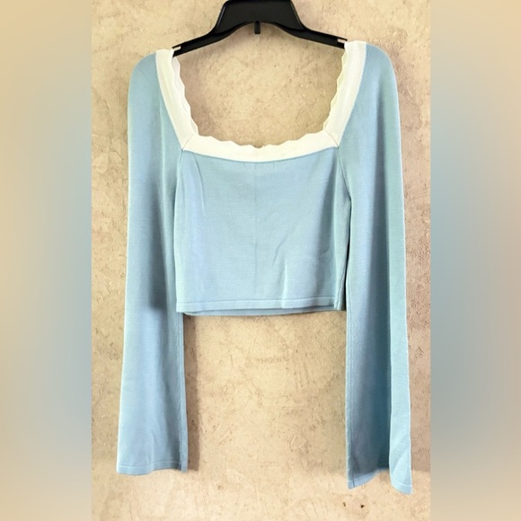 Paper Crane Dee Elly Crop Sweater - Picture 2 of 3